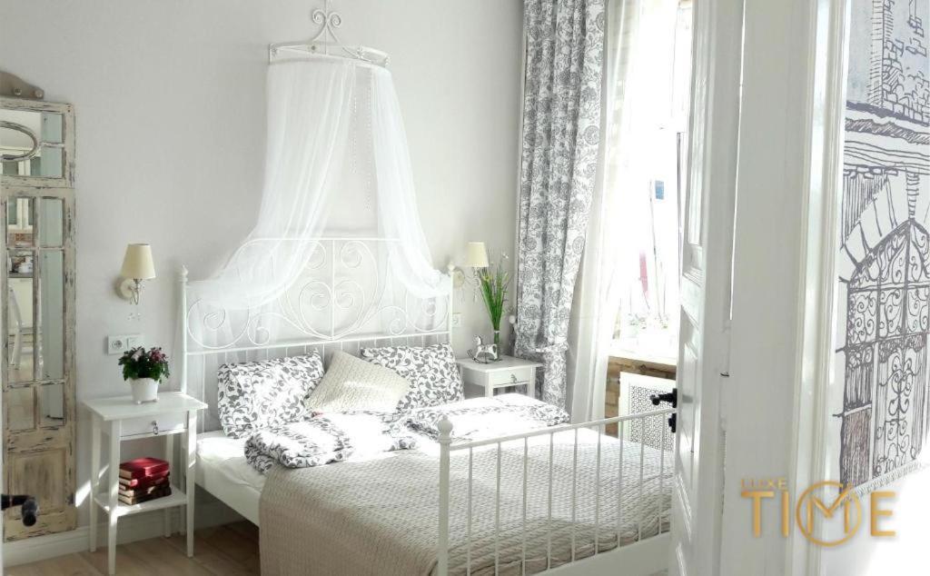Le Tua Apartment Lxt By Гродно Екстериор снимка